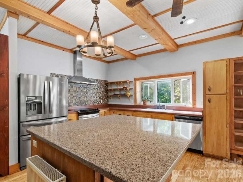 278 Kelses Valley Drive, Mars Hill, NC 28754.  MLS# CAR4417135, YatesRealty ID 52088. 