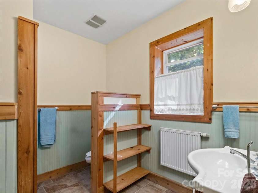 278 Kelses Valley Drive, Mars Hill, NC 28754.  MLS# CAR4417135, YatesRealty ID 52088. 
