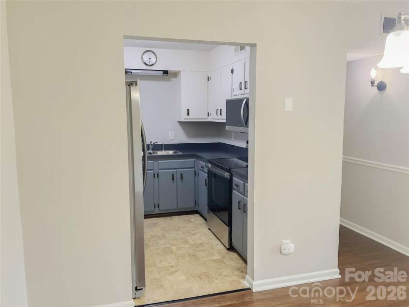 2116 Main Street, Kannapolis, NC 28081.  MLS# CAR4426676, YatesRealty ID 52089. 