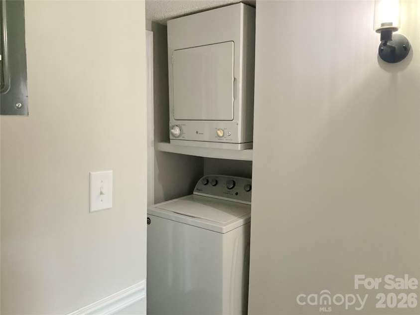 2116 Main Street, Kannapolis, NC 28081.  MLS# CAR4426676, YatesRealty ID 52089. 