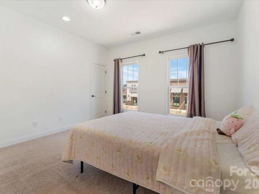 10032 Trailhead Way, Huntersville, NC 28078.  MLS# CAR4356498, YatesRealty ID 5209. 