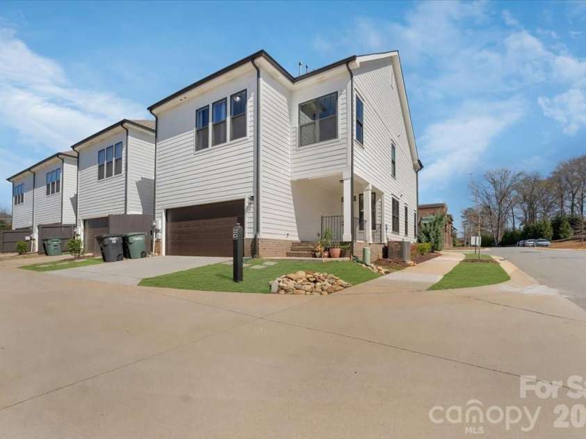 10032 Trailhead Way, Huntersville, NC 28078.  MLS# CAR4356498, YatesRealty ID 5209. 