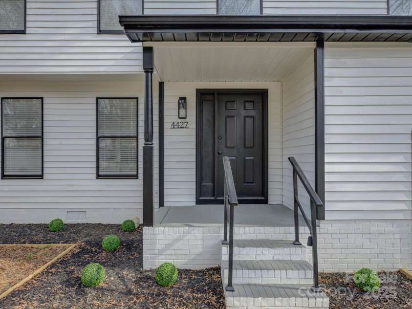 4427 Gaynelle Drive, Charlotte, NC 28215.  MLS# CAR4239384, YatesRealty ID 5209. 