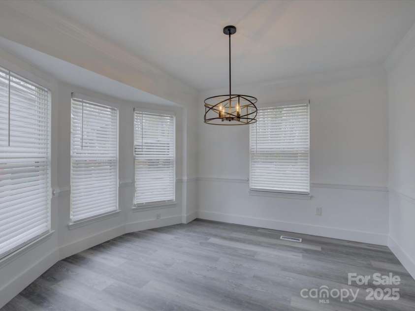 4427 Gaynelle Drive, Charlotte, NC 28215.  MLS# CAR4239384, YatesRealty ID 5209. 