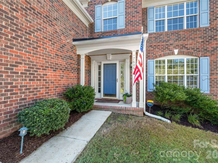 7606 Dinniston Drive, Huntersville, NC 28078.  MLS# CAR4422908, YatesRealty ID 52090. 