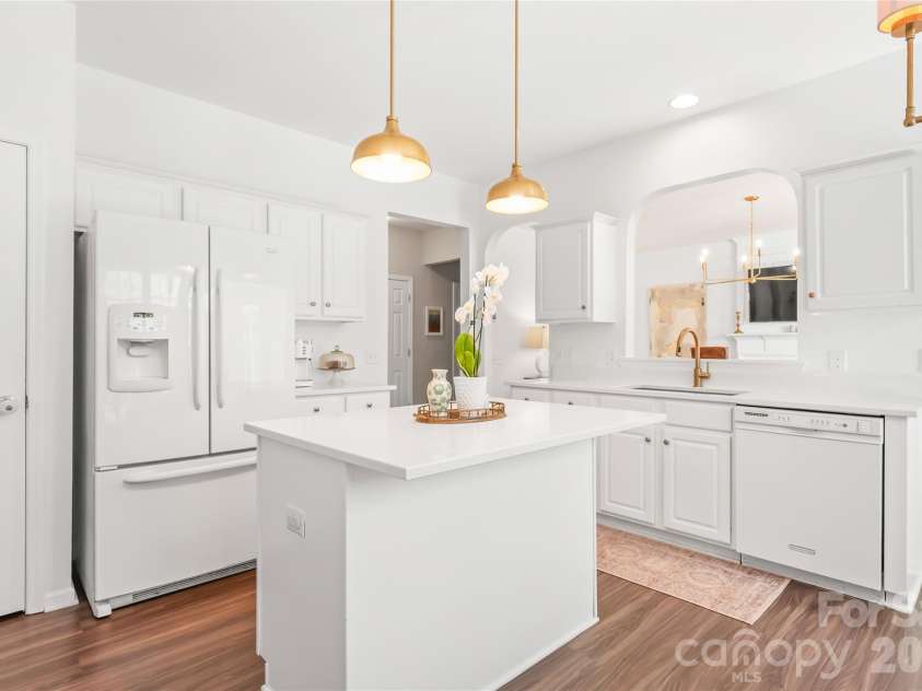 7606 Dinniston Drive, Huntersville, NC 28078.  MLS# CAR4422908, YatesRealty ID 52090. 