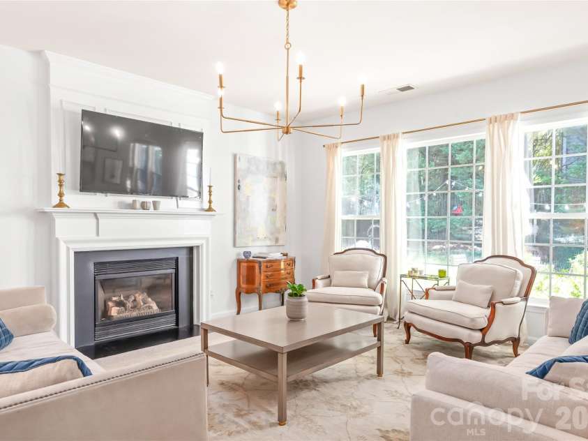 7606 Dinniston Drive, Huntersville, NC 28078.  MLS# CAR4422908, YatesRealty ID 52090. 