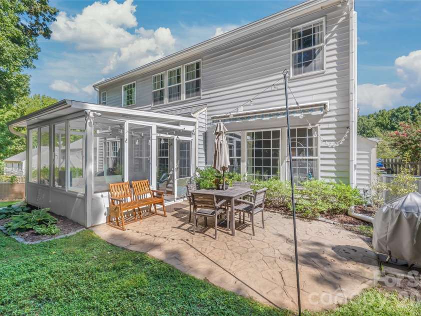 7606 Dinniston Drive, Huntersville, NC 28078.  MLS# CAR4422908, YatesRealty ID 52090. 