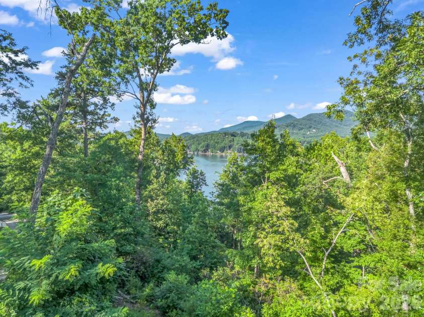 36 Pierpoint Drive, Lake Lure, NC 28746.  MLS# CAR4426662, YatesRealty ID 52091. 