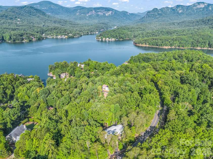 36 Pierpoint Drive, Lake Lure, NC 28746.  MLS# CAR4426662, YatesRealty ID 52091. 