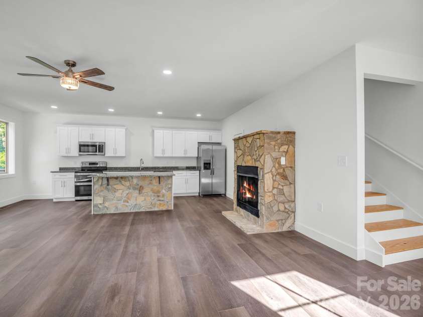 36 Pierpoint Drive, Lake Lure, NC 28746.  MLS# CAR4426662, YatesRealty ID 52091. 