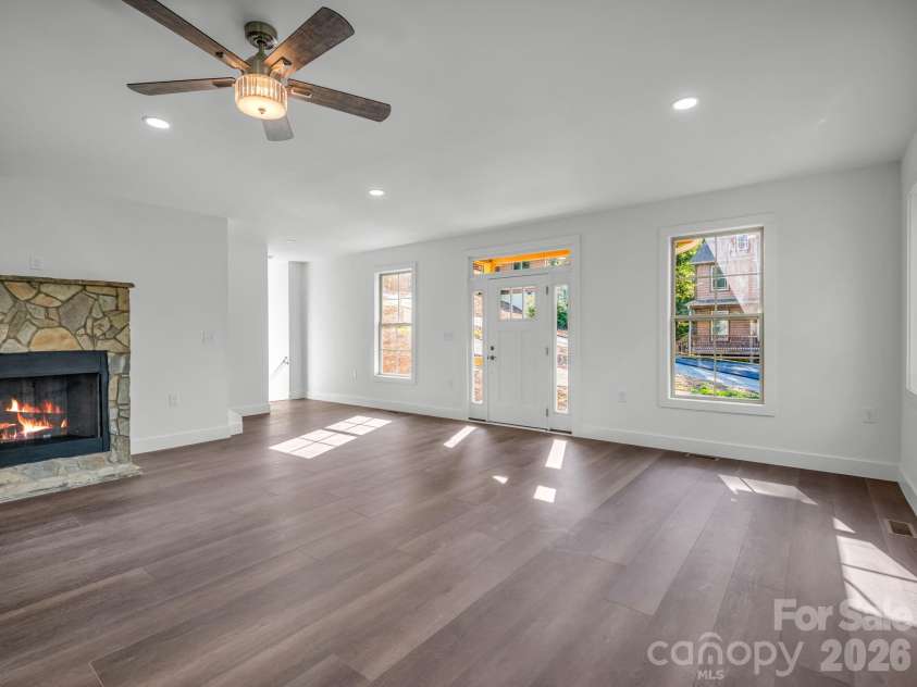 36 Pierpoint Drive, Lake Lure, NC 28746.  MLS# CAR4426662, YatesRealty ID 52091. 