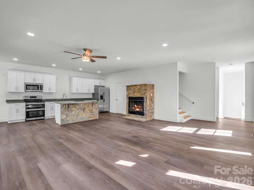 36 Pierpoint Drive, Lake Lure, NC 28746.  MLS# CAR4426662, YatesRealty ID 52091. 