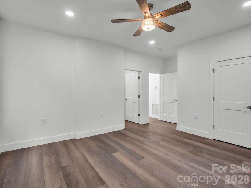 36 Pierpoint Drive, Lake Lure, NC 28746.  MLS# CAR4426662, YatesRealty ID 52091. 