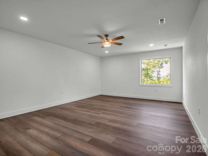 36 Pierpoint Drive, Lake Lure, NC 28746.  MLS# CAR4426662, YatesRealty ID 52091. 