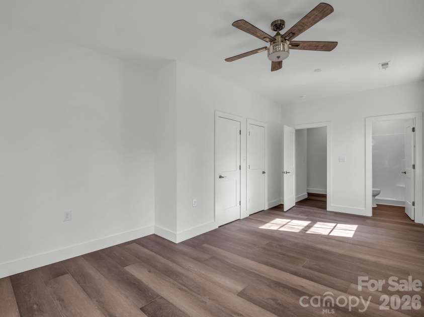 36 Pierpoint Drive, Lake Lure, NC 28746.  MLS# CAR4426662, YatesRealty ID 52091. 