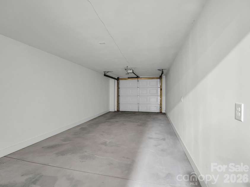 36 Pierpoint Drive, Lake Lure, NC 28746.  MLS# CAR4426662, YatesRealty ID 52091. 