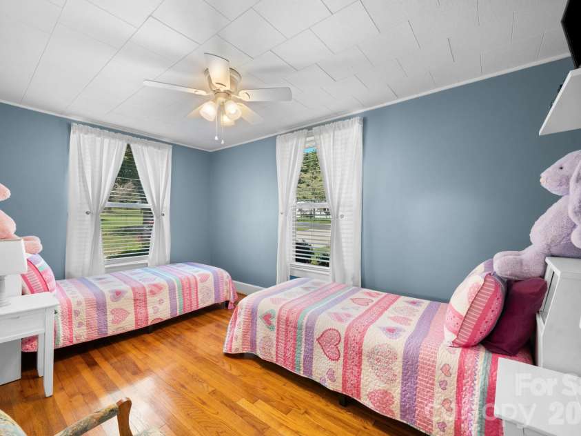2008 Walt Arney Road, Lenoir, NC 28645.  MLS# CAR4426626, YatesRealty ID 52092. 