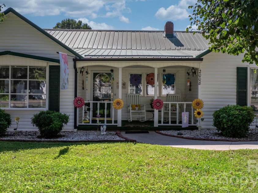 2008 Walt Arney Road, Lenoir, NC 28645.  MLS# CAR4426626, YatesRealty ID 52092. 