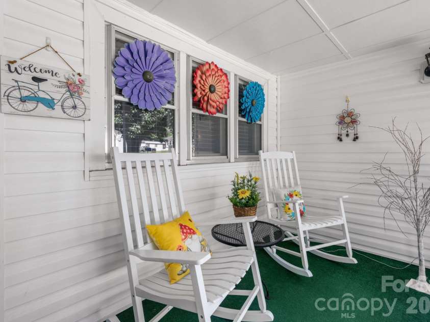 2008 Walt Arney Road, Lenoir, NC 28645.  MLS# CAR4426626, YatesRealty ID 52092. 