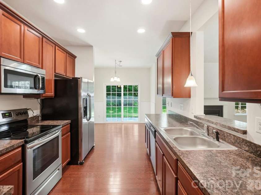 12321 Bronx Drive, Huntersville, NC 28078.  MLS# CAR4424235, YatesRealty ID 52094. 