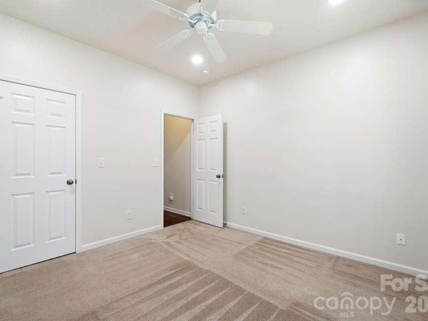 12321 Bronx Drive, Huntersville, NC 28078.  MLS# CAR4424235, YatesRealty ID 52094. 
