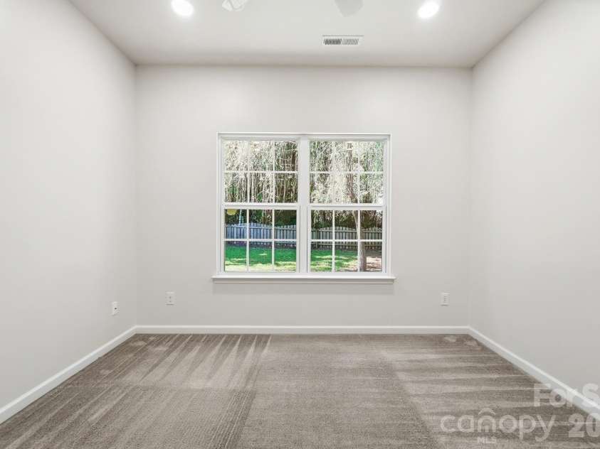 12321 Bronx Drive, Huntersville, NC 28078.  MLS# CAR4424235, YatesRealty ID 52094. 