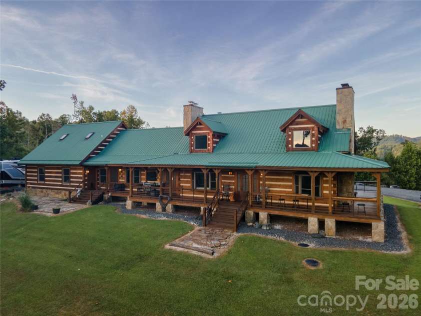 237 Murdock Road, Bakersville, NC 28705.  MLS# CAR4425998, YatesRealty ID 52099. 