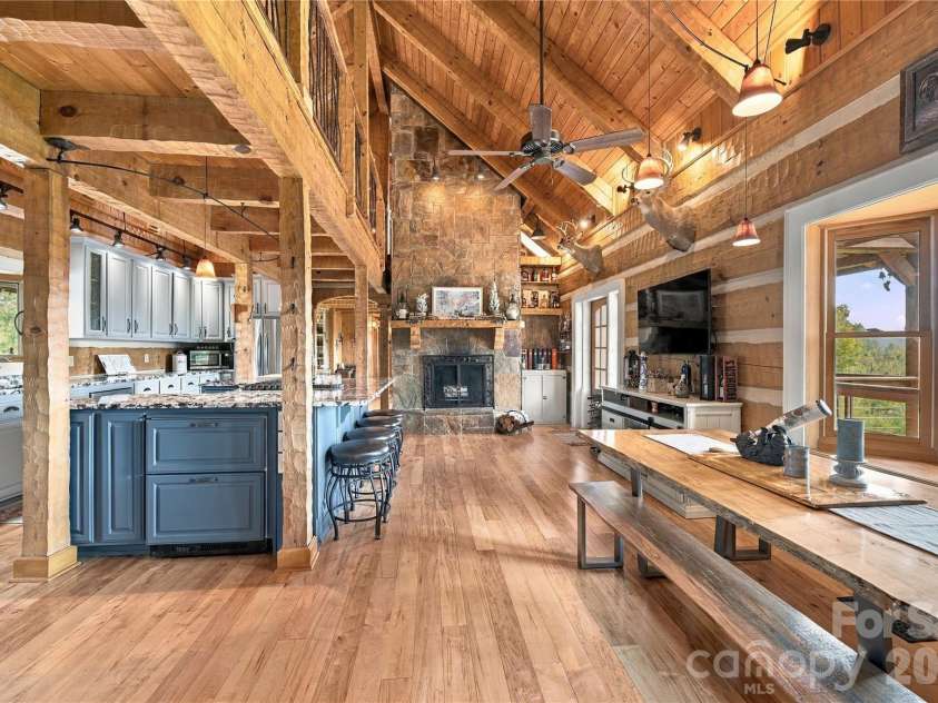 237 Murdock Road, Bakersville, NC 28705.  MLS# CAR4425998, YatesRealty ID 52099. 