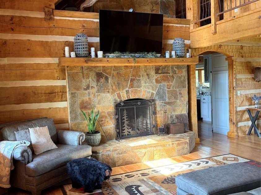 237 Murdock Road, Bakersville, NC 28705.  MLS# CAR4425998, YatesRealty ID 52099. 