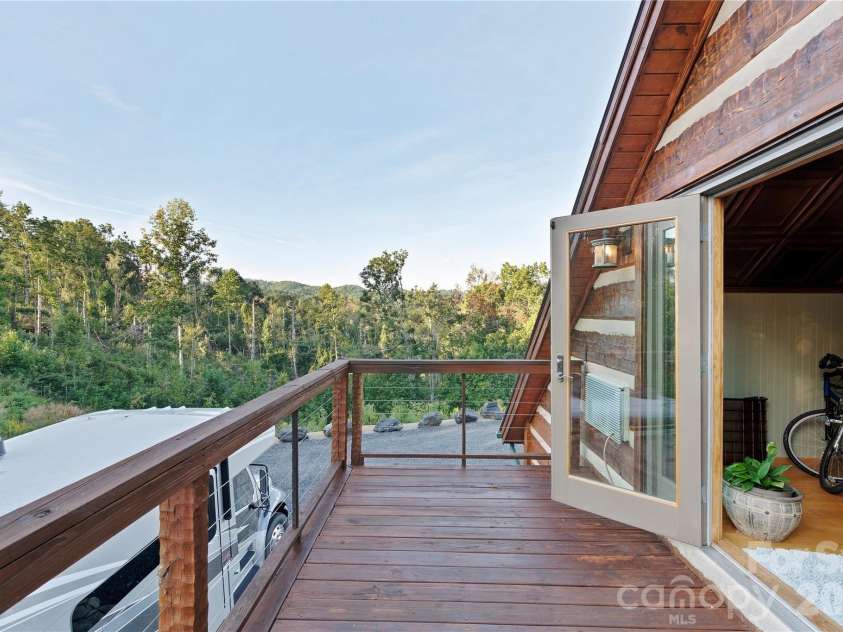 237 Murdock Road, Bakersville, NC 28705.  MLS# CAR4425998, YatesRealty ID 52099. Bonus Room Deck