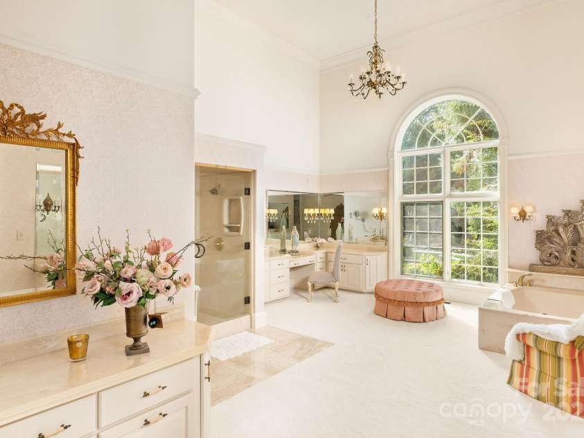 282 Hamilton Drive, Columbus, NC 28722.  MLS# CAR4274724, YatesRealty ID 521. 