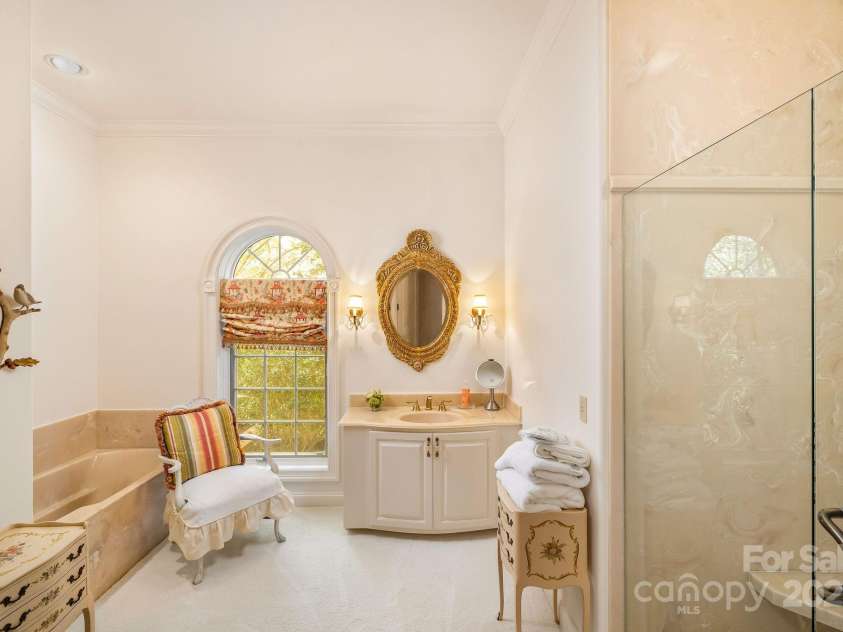 282 Hamilton Drive, Columbus, NC 28722.  MLS# CAR4274724, YatesRealty ID 521. 