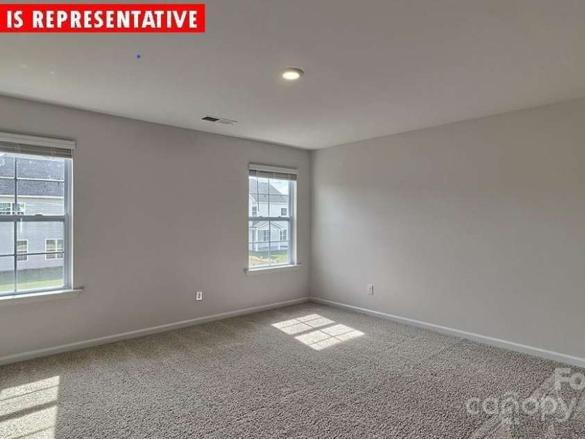 8012 Kennesaw Drive, Gastonia, NC 28056.  MLS# CAR4213264, YatesRealty ID 521. 