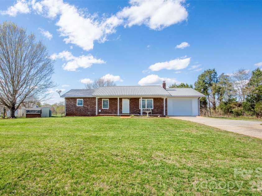 2890 Hobson Road, Cleveland, NC 27013.  MLS# CAR4322810, YatesRealty ID 5210. 