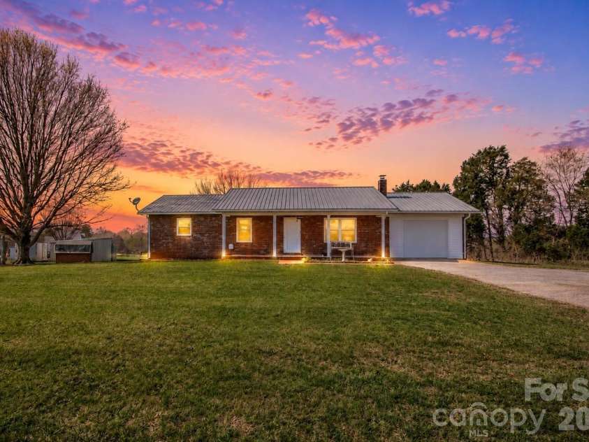 2890 Hobson Road, Cleveland, NC 27013.  MLS# CAR4416213, YatesRealty ID 5210. 