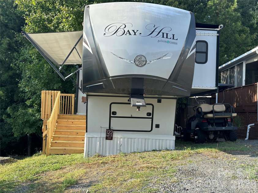 122 Eagle Drive, New London, NC 28127.  MLS# CAR4424474, YatesRealty ID 52101. 