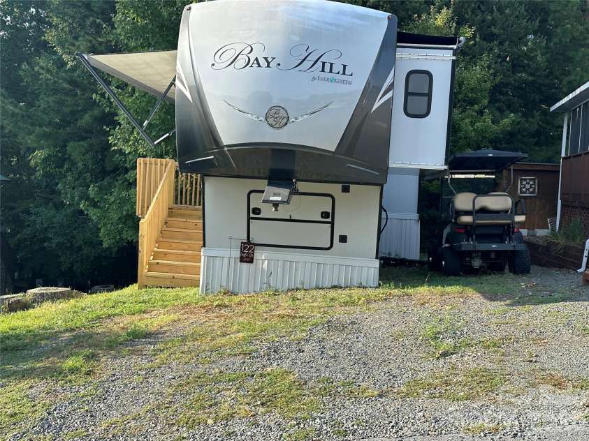 122 Eagle Drive, New London, NC 28127.  MLS# CAR4424474, YatesRealty ID 52101. 