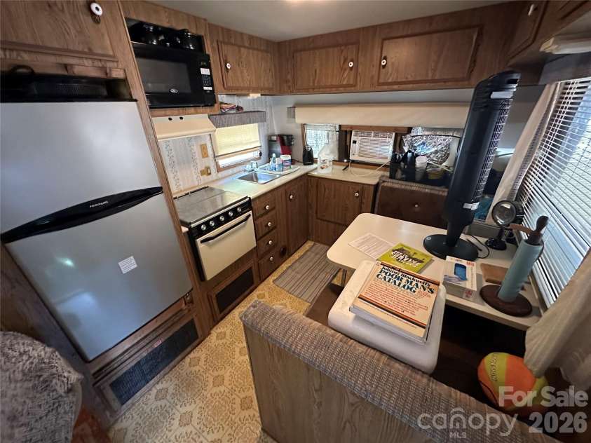 114 Pine Street, New London, NC 28127.  MLS# CAR4422754, YatesRealty ID 52102. 