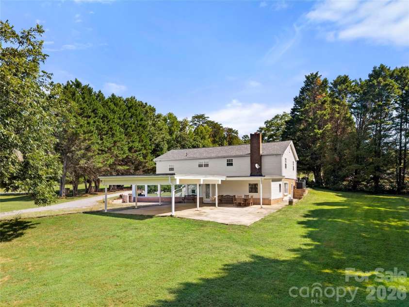 109 Woodside Avenue, Gastonia, NC 28054.  MLS# CAR4426139, YatesRealty ID 52105. 