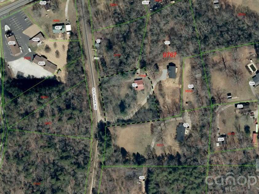 121 Old River Road, Marion, NC 28752.  MLS# CAR4424785, YatesRealty ID 52106. 