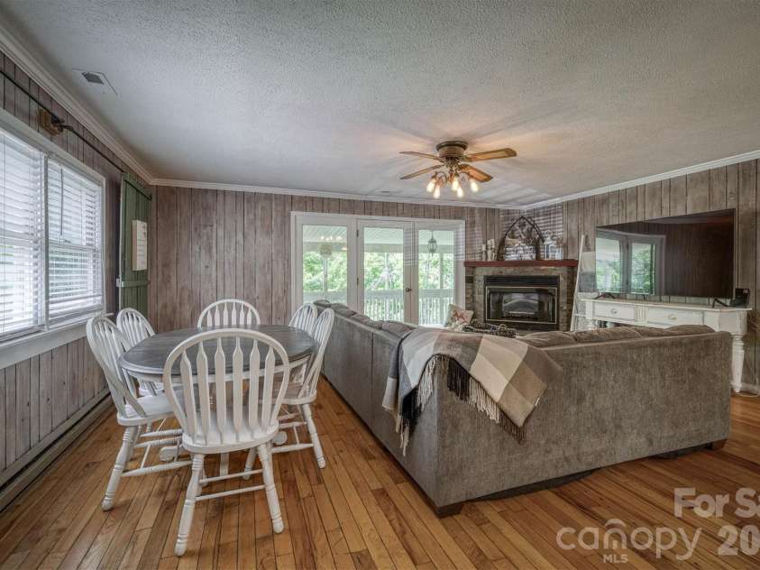 665 Will Robbins Lane, Newland, NC 28657.  MLS# CAR4424798, YatesRealty ID 52109. 
