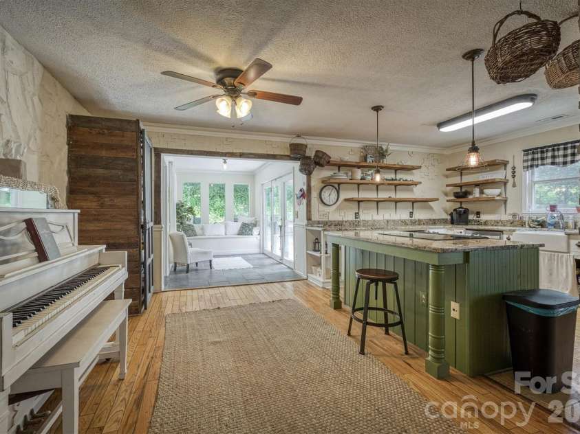 665 Will Robbins Lane, Newland, NC 28657.  MLS# CAR4424798, YatesRealty ID 52109. 
