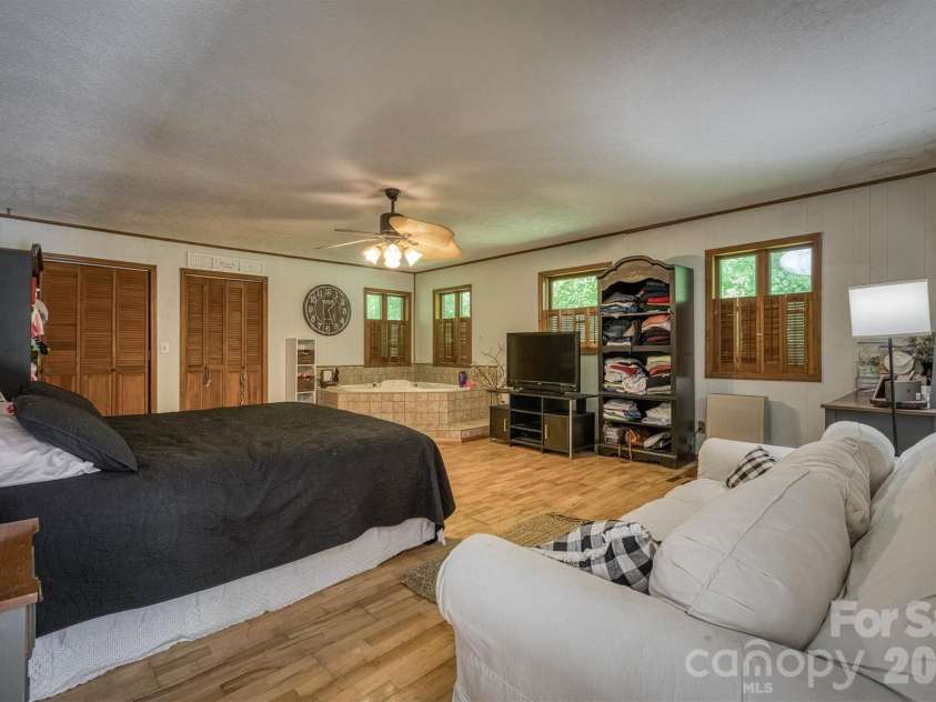 665 Will Robbins Lane, Newland, NC 28657.  MLS# CAR4424798, YatesRealty ID 52109. 