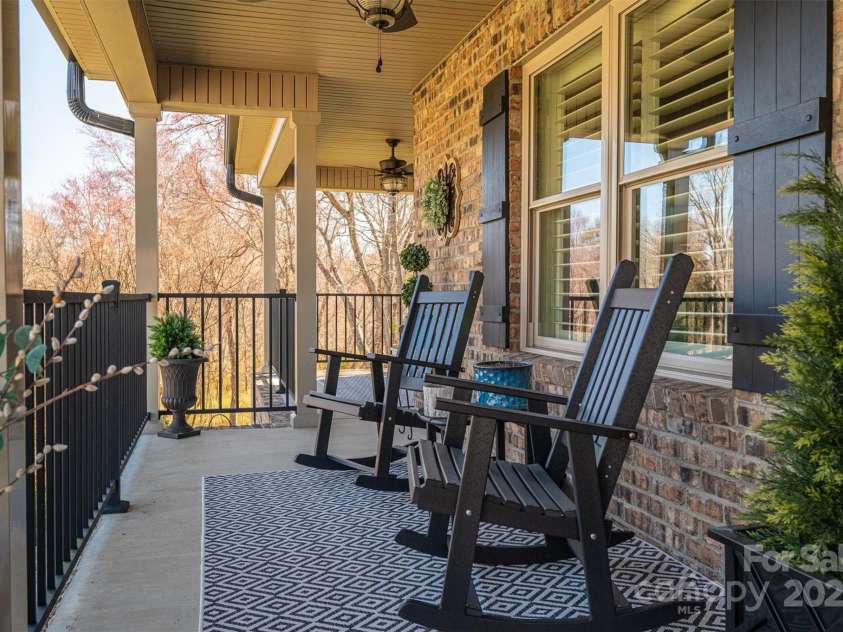 944 Clear Creek Circle, Lincolnton, NC 28092.  MLS# CAR4233075, YatesRealty ID 5211. 