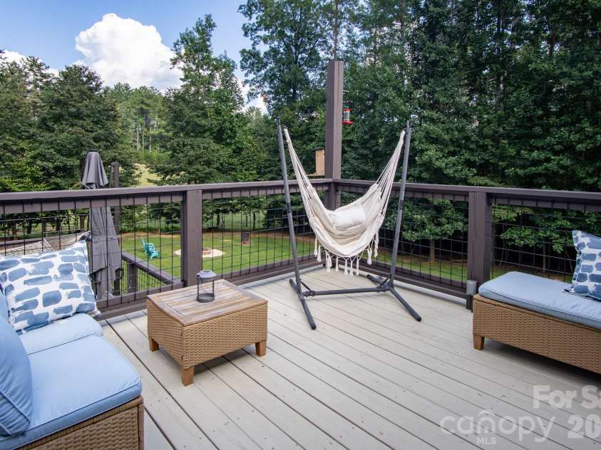 2055 Piper Ridge Drive, Lenoir, NC 28645.  MLS# CAR4425139, YatesRealty ID 52111. 