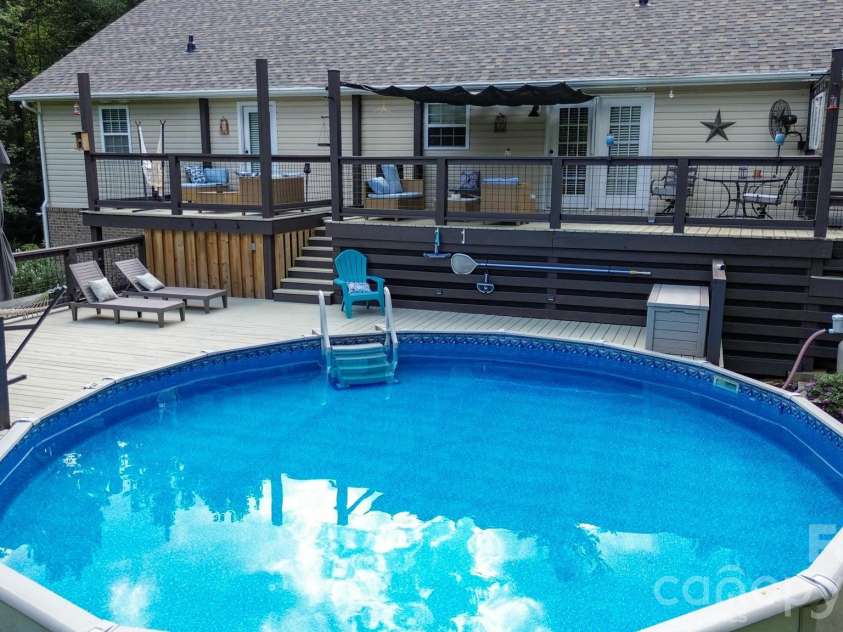2055 Piper Ridge Drive, Lenoir, NC 28645.  MLS# CAR4425139, YatesRealty ID 52111. 