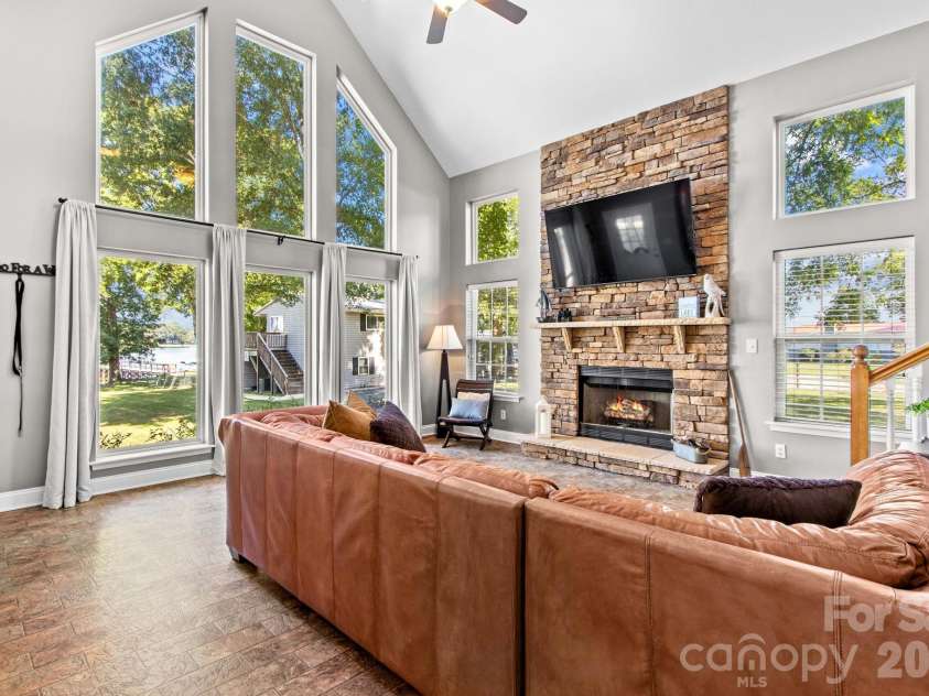 340 Sportsman Drive, Salisbury, NC 28146.  MLS# CAR4426150, YatesRealty ID 52113. 