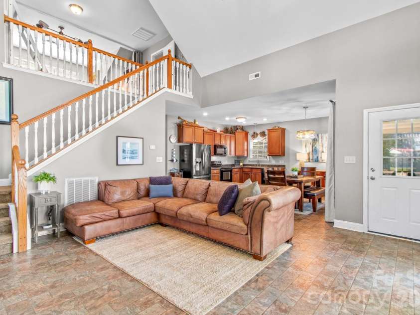 340 Sportsman Drive, Salisbury, NC 28146.  MLS# CAR4426150, YatesRealty ID 52113. 