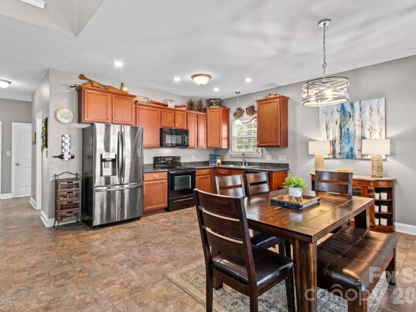 340 Sportsman Drive, Salisbury, NC 28146.  MLS# CAR4426150, YatesRealty ID 52113. 